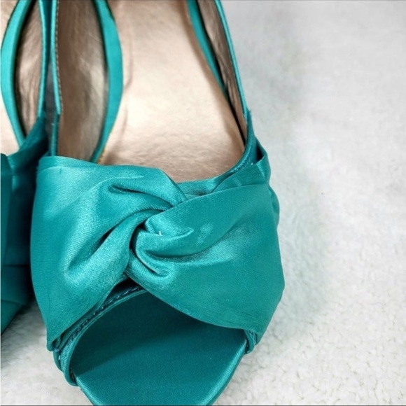 Teal Bow Kitten Heels - Picture 4 of 4